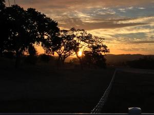 Amanecer o atardecer desde la casa o chalet o alrededores