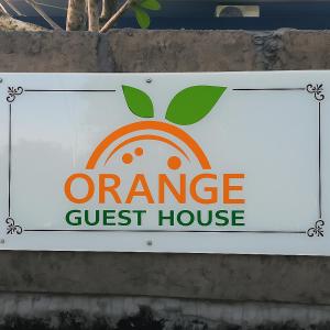 Chứng chỉ, giải thưởng, bảng hiệu hoặc các tài liệu khác trưng bày tại Orange Guest House