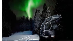 SKOG Aurora igloos semasa musim sejuk