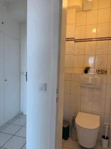 Bilik mandi di Kiek op de See - mit Fahrrädern +18 gambar