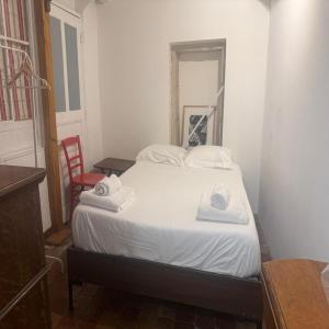 Gallery image of Galerie d'art Nakai - Hyper Center - By Primo in Tournus