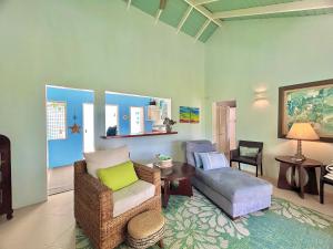 A seating area at Aqua