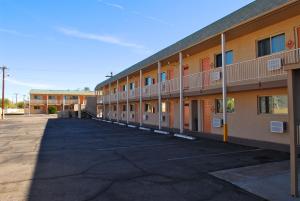 Gallery image of Stone Inn Extended Stay U of A in Tucson