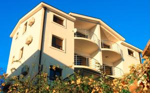 Φωτογραφία από το άλμπουμ του Blue Bay Apartments σε Krasici