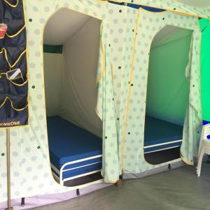 Poschodová posteľ alebo postele v izbe v ubytovaní Camping Il Boschetto Di Piemma