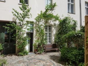 Un patio o zona al aire libre en Lovely-Flats "Gasteiner"