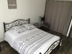 Postel nebo postele na pokoji v ubytování appartement T3 55m2 climatisé, Port deToulon