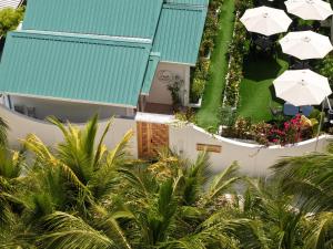 Κήπος έξω από το Handhuvaru Maldives