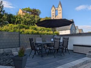 En terrasse eller udendørsområde på Ferienhaus Lubentiusblick Limburg