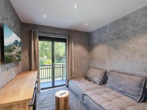 Posedenie v ubytovaní Demi-chalet cosy avec terrasses, WiFi et parking à Chamonix - FR-1-343-228
