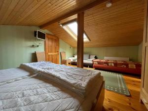 Postel nebo postele na pokoji v ubytování Ferienhaus Negast