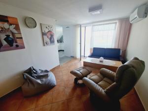 Χώρος καθιστικού στο TABÁN Apartman
