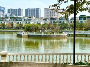 公寓附近河川的景觀