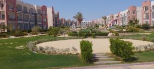 Oyster Bay Beach Suites k5-11外面的花园