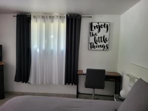 Postel nebo postele na pokoji v ubytování Location gîte dans le var