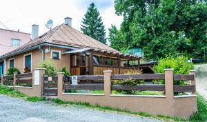 Budova, kde se prázdninový dům nachází