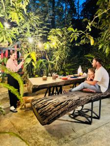 Gäste, die in der Unterkunft Moksha eco villa Ella übernachten