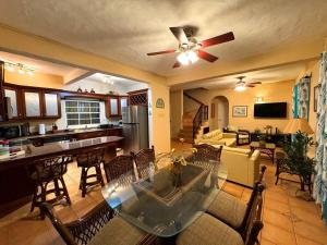 Et tv og/eller underholdning på Casa Rojas Villa