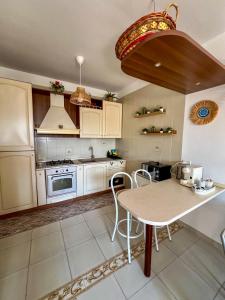 Η κουζίνα ή μικρή κουζίνα στο Holiday Home Pilone