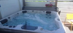 Fotografie z fotogalerie ubytování GÎTES CAPRA POMME SURETTE-SPA pomme surette SPA v destinaci Bouillante