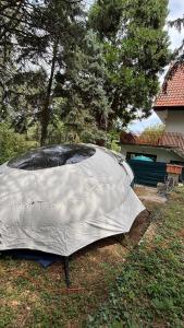 Fotografie z fotogalerie ubytování Avaluna 6 osobe max - shower outside tus spolja v destinaci Vrčin