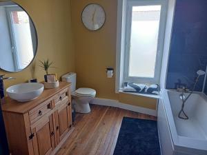 Koupelna v ubytování La Maison d'Aurèle + 14 fotografií