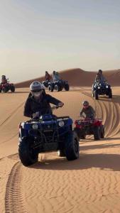 Fotografie z fotogalerie ubytování Sania Luxury Camp v destinaci Merzouga