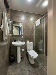 Ένα μπάνιο στο Aquamarinn