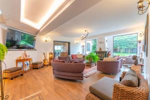 Μια τηλεόραση ή/και κέντρο ψυχαγωγίας στο Vila Trubadur - Adults Only