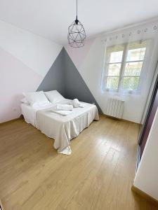 Katil atau katil-katil dalam bilik di Villa Alpilles avec Piscine