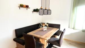 O zonă de relaxare la Ferienwohnung Am Blauen Hügel in Eckersdorf