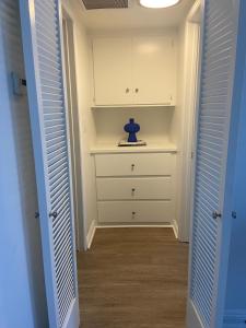 Gallery image of The Modern Nest in Sherman Oaks