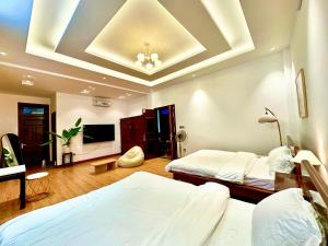 Μια τηλεόραση ή/και κέντρο ψυχαγωγίας στο Wood Villa