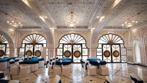 Posezení v ubytování Umaid Haveli-A Heritage Style Hotel & Resort