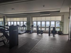 Fitness centrum a/nebo fitness zařízení v ubytování The Most Affordable Female-only Dormitory in Metro Manila with Free Wi-Fi