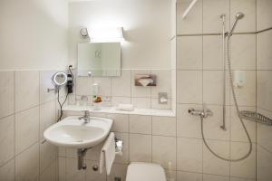 Vannituba majutusasutuses VitalBoutique Hotel Zurzacherhof