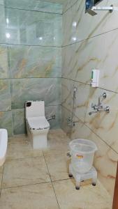 Fotografie z fotogalerie ubytování Hotel Kiran Palace and Mahi Galaxy v destinaci Osiān + 6 fotografií