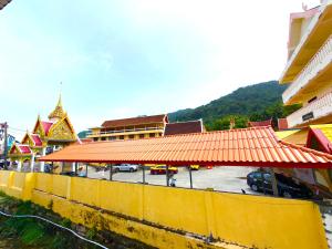 En generel udsigt til bjerge eller udsigt til bjerge taget fra lejligheden