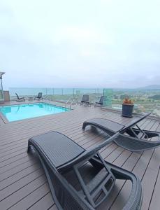 Bazén v ubytování Departamento Piso 19 Vista Panorámica Bahía y Coquimbo nebo v jeho okolí