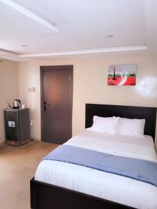 ラゴスにあるOsmosisのギャラリーの写真