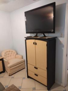 Gallery image of peaceful private room& retreat in Orlando