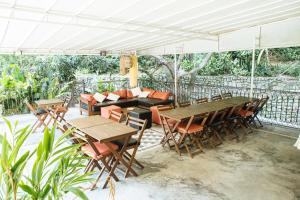 Κήπος έξω από το Villa Laurinda