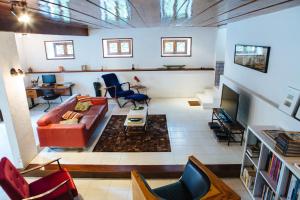 Χώρος καθιστικού στο Villa Laurinda