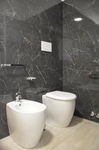 A bathroom at EGO' Marine