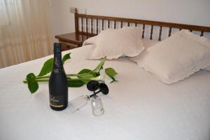 Posteľ alebo postele v izbe v ubytovaní Hostal Pereiriña
