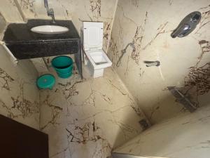 Koupelna v ubytování Hotel D7