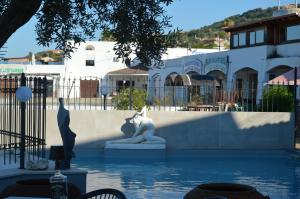The swimming pool at or close to EGO' Marine