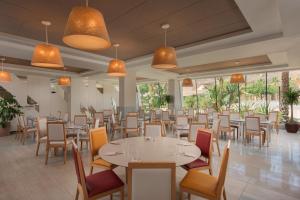 Restaurace v ubytování Four Points by Sheraton Costa Blanca Resort
