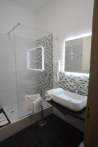 Gallery image of Napoli Milionaria B&B in Naples