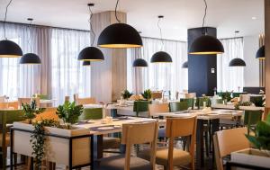 Hotel Mediteran - Liburnia餐厅或其他用餐的地方